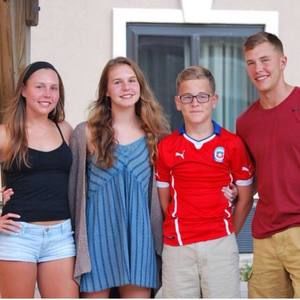 Meet your Posher, Lisa